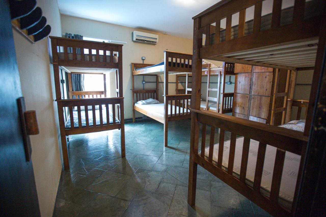 Curvao Surf House Vandrerhjem Guarujá Eksteriør bilde