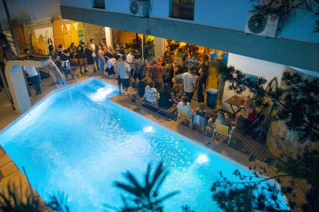 Curvao Surf House Vandrerhjem Guarujá Eksteriør bilde